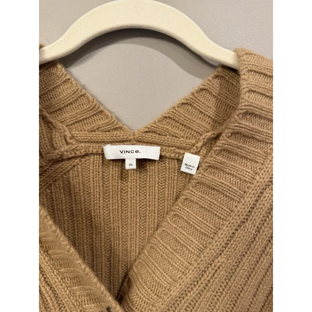 VINCE Cropped Ribbed Wool & Cashmere Button-Front 20